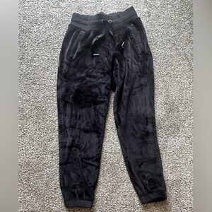 Athleta Cozy Karina Joggers in Black